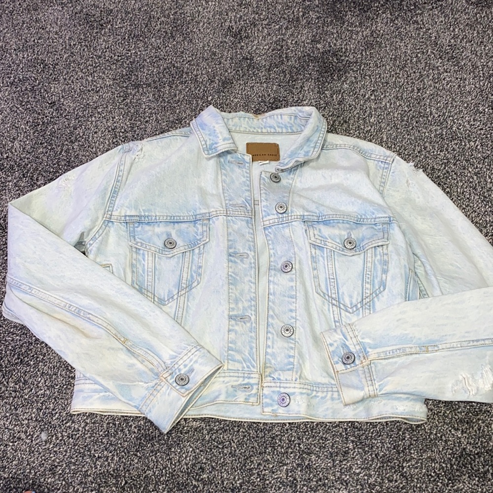 American eagle cropped jean jacket